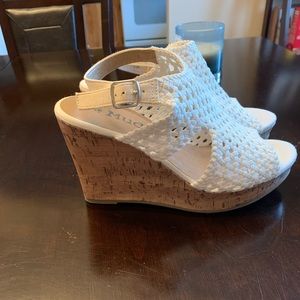 Women’s shoes